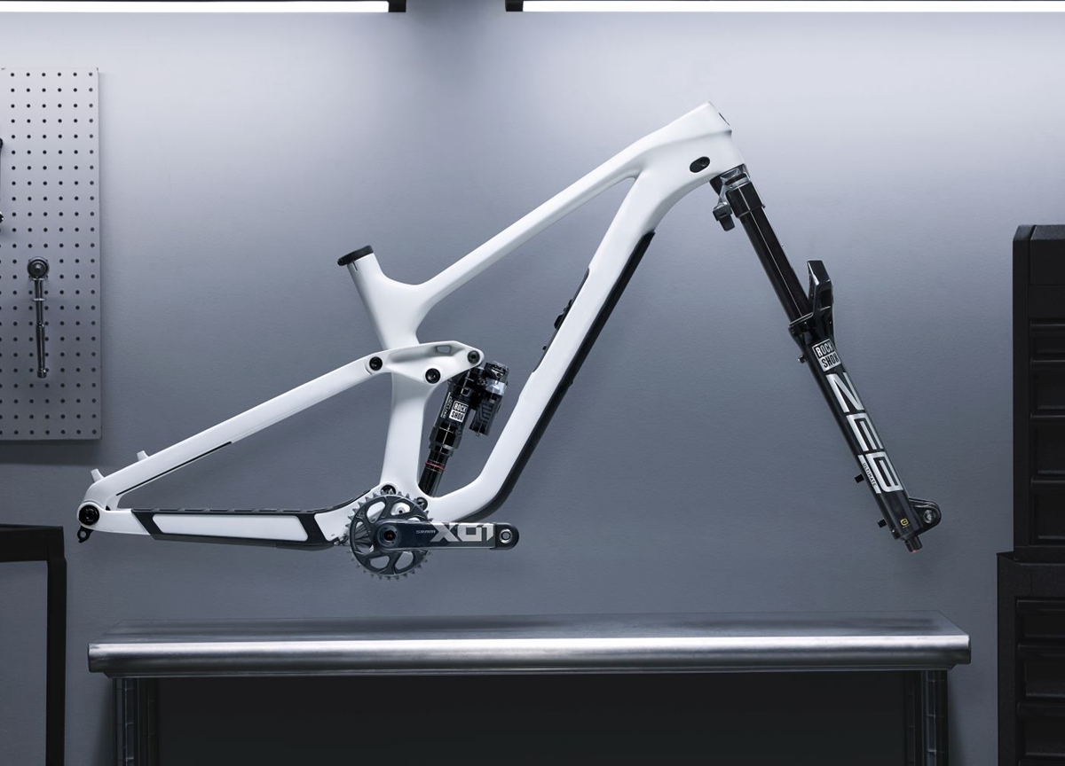 可自行升级 SRAM无线控制避震系统上市