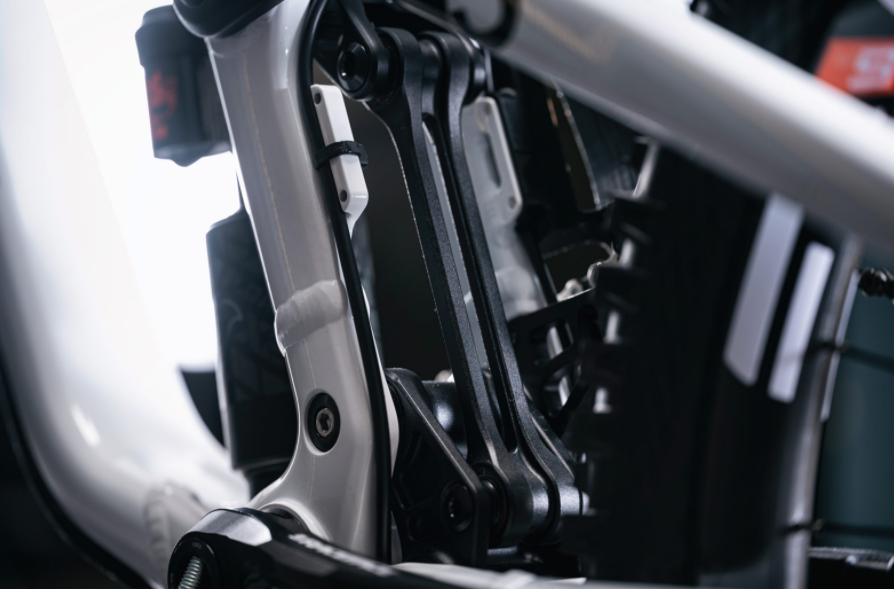 六连杆结构commencalsupremedhv5正式发布