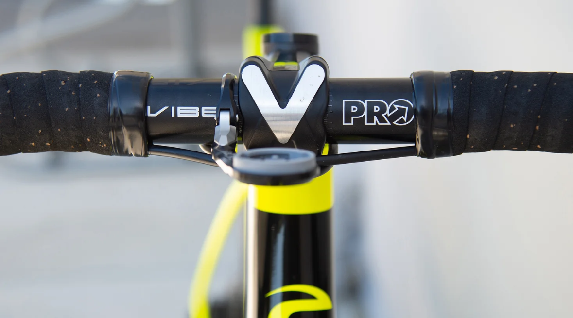 车手战车 Aevolo车队新赛季佳能戴尔战车赏析