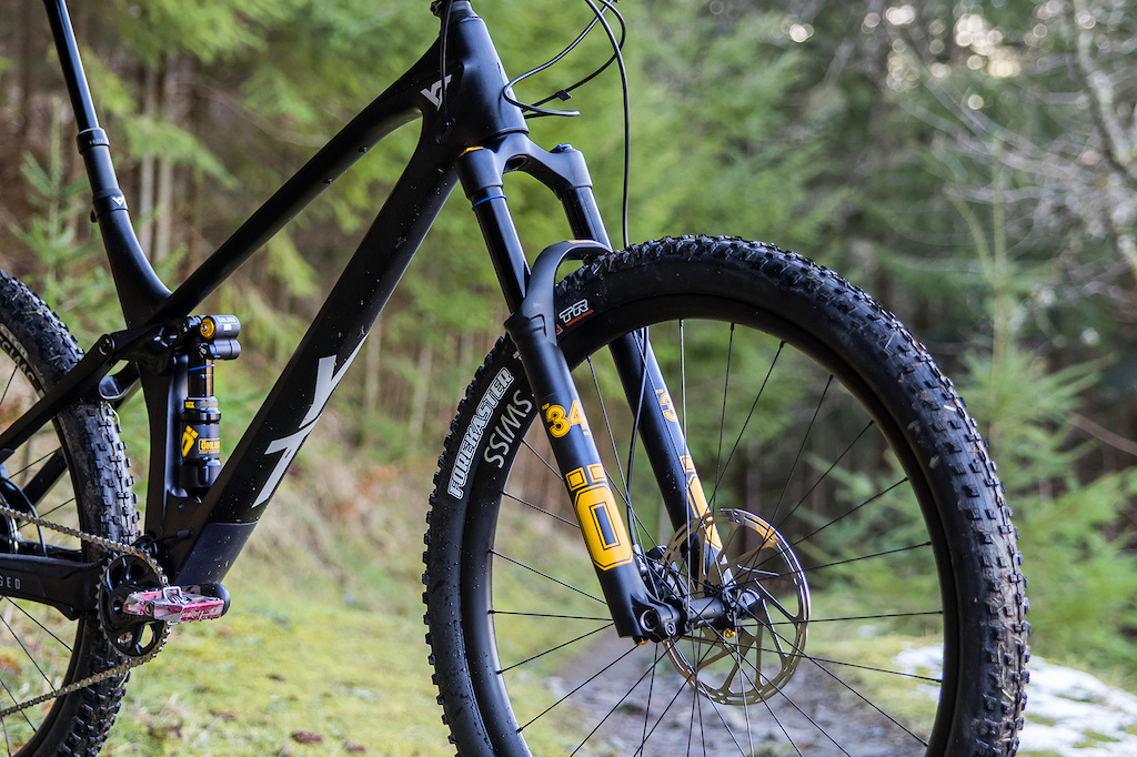 适用XC Öhlins推出短行程版RXF34前叉