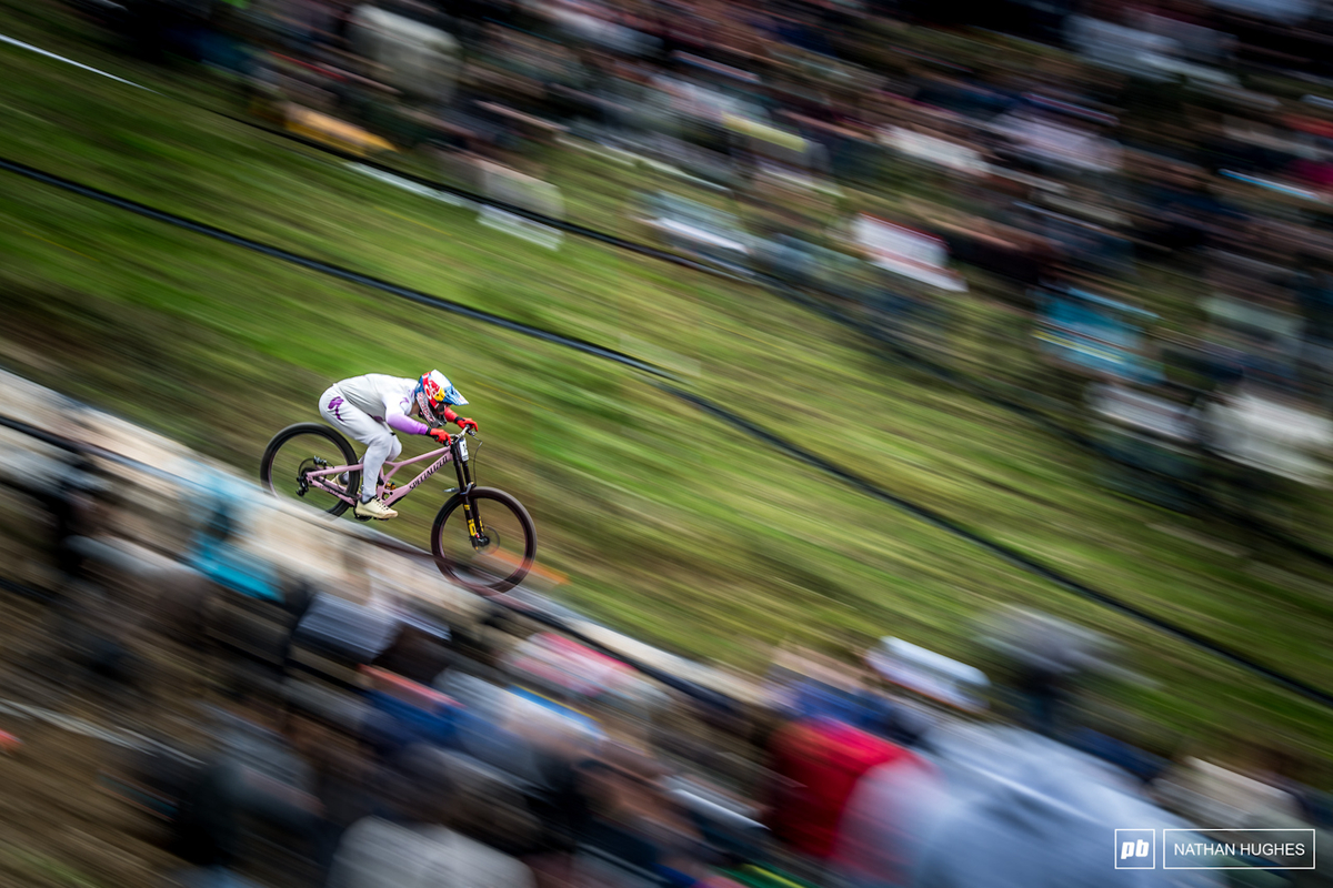 DH世界杯揭幕战：法国车手闪耀主场