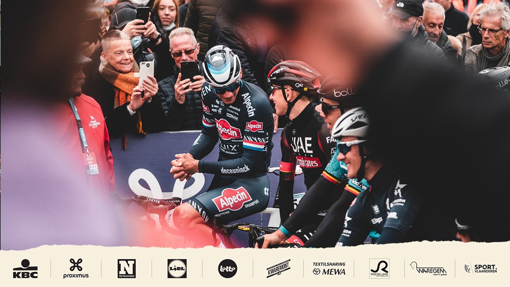 穿越弗兰德斯 | 重回巅峰 范德普尔喜提第二冠