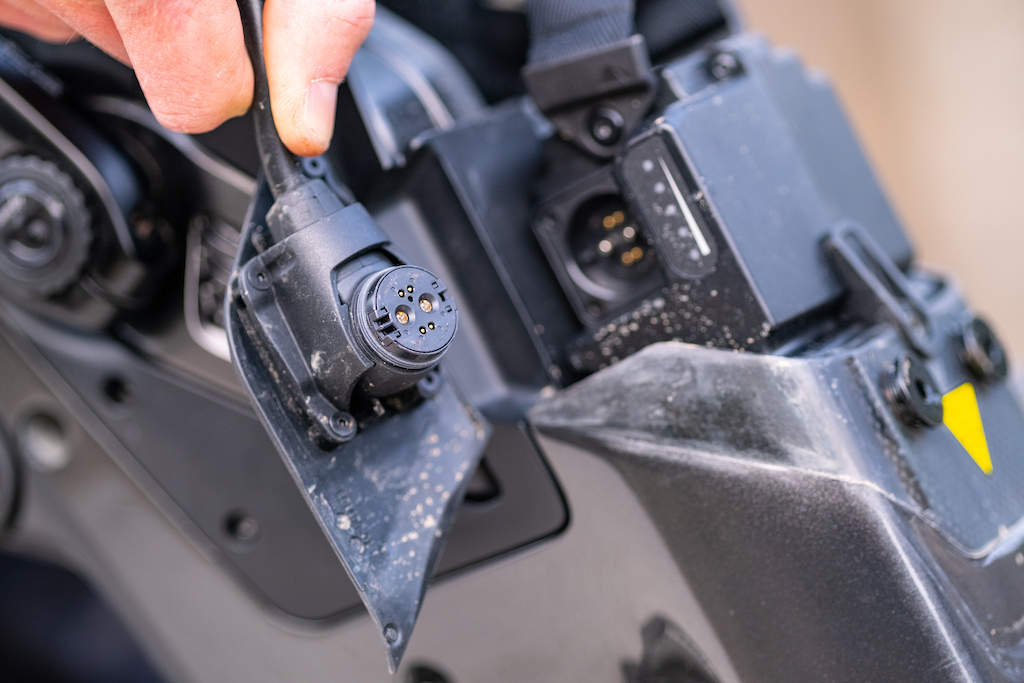 大电池 Canyon推出新款Spectral:ON电助力