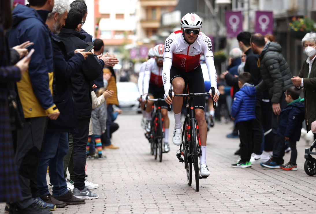 环巴斯克收官科菲迪斯赢首胜英力士喜提总冠军