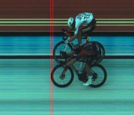 2022黄金赛 | 又见车手乌龙庆祝 挂科斯基险胜