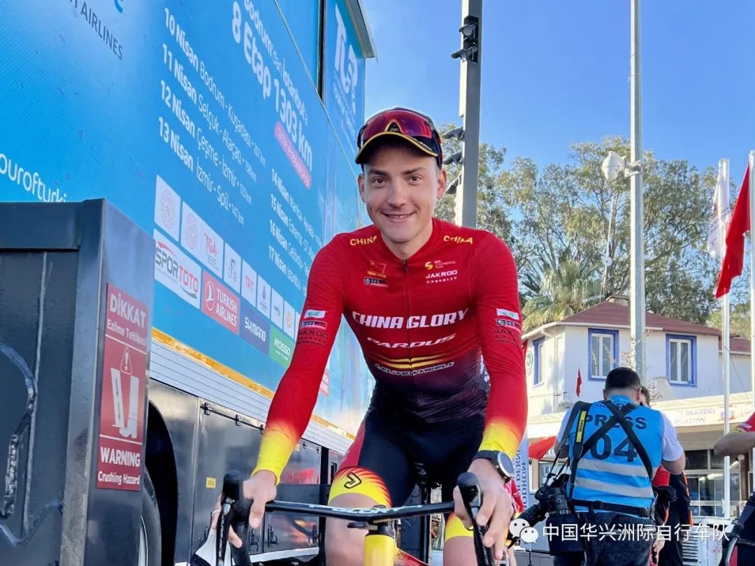 环土耳其S1：华兴队全员完赛 本内特勇猛单飞