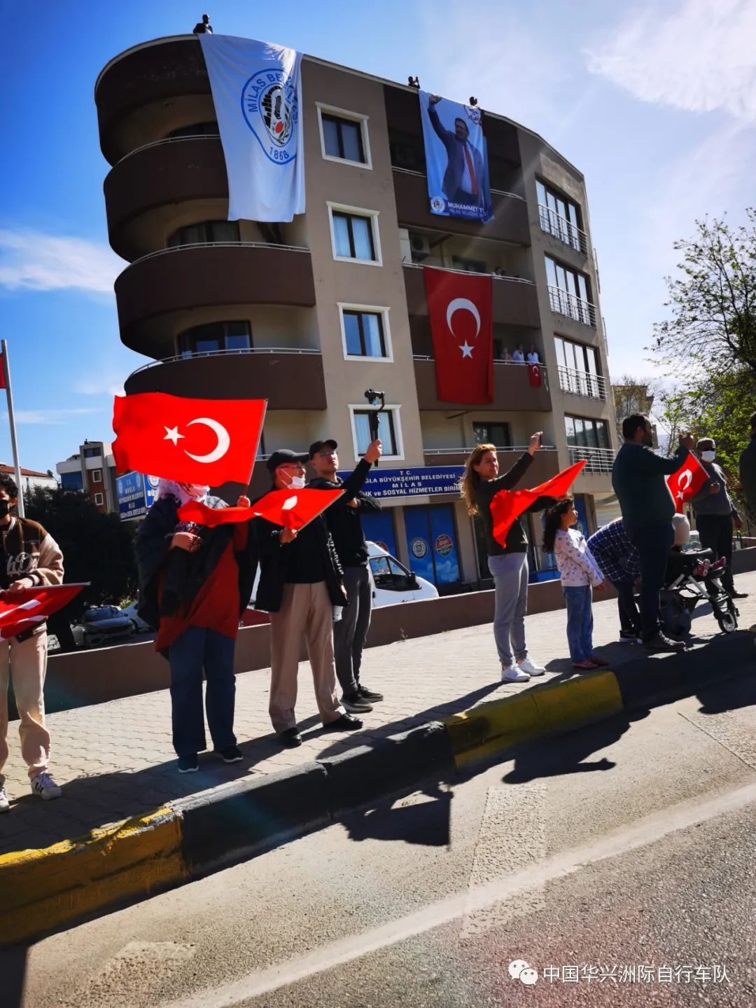 环土耳其S1：华兴队全员完赛 本内特勇猛单飞