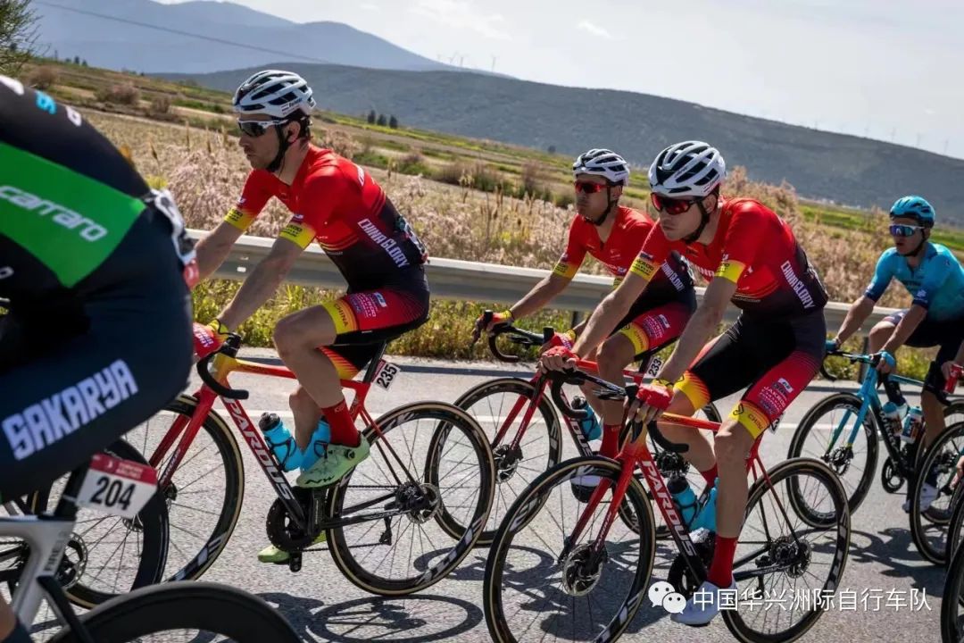 环土耳其S1：华兴队全员完赛 本内特勇猛单飞