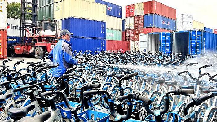 哈啰单车重获新生 助力柬埔寨孩子求学路