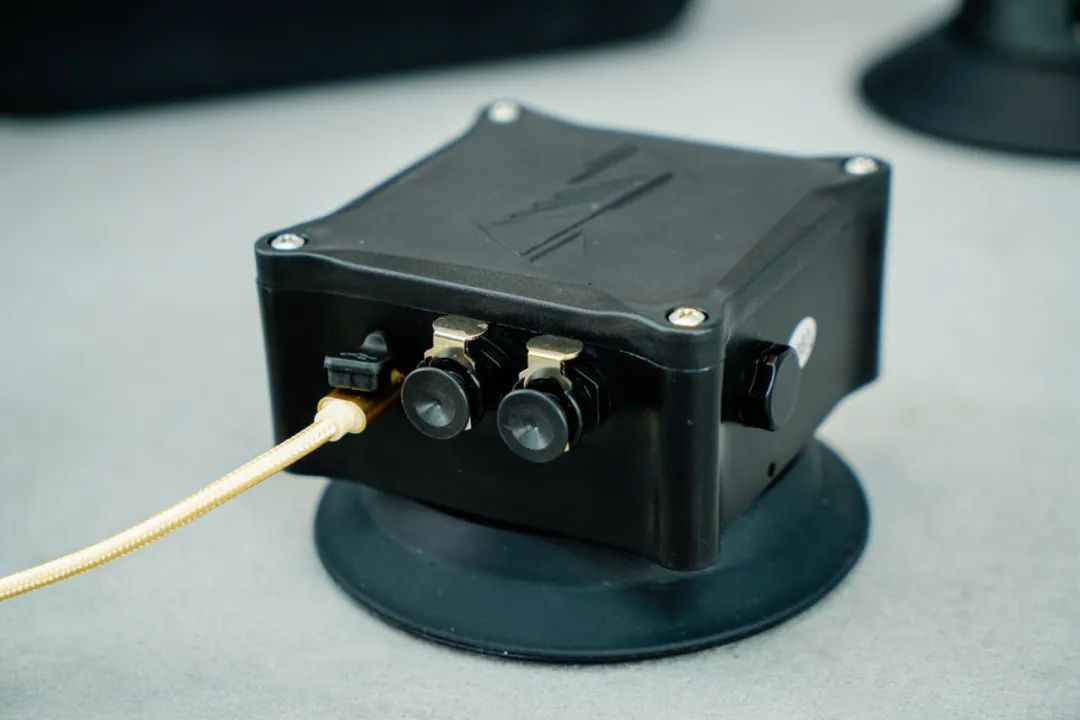 懶人拯救者：FOVNO佛羅全電動吸盤車頂架