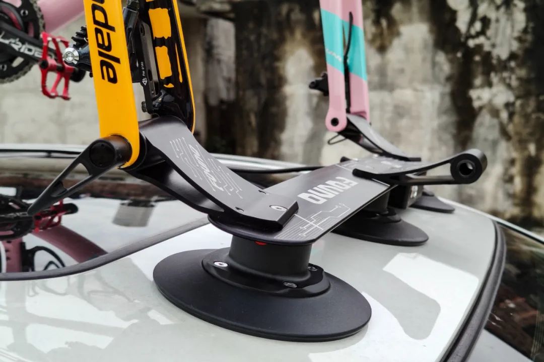 懶人拯救者：FOVNO佛羅全電動吸盤車頂架