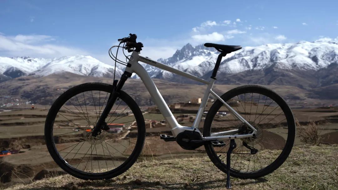 八方 X 宇宙电动：从深圳到西藏，他们要把E-bike骑上珠峰！