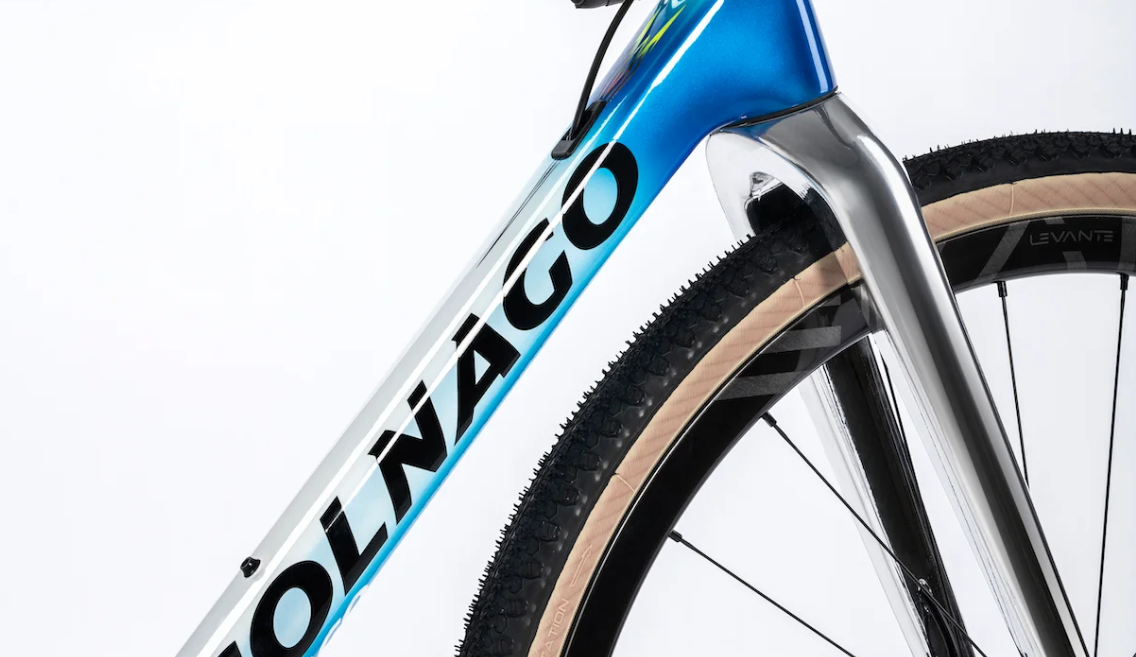 Mapei涂装再现 Colnago定制版G3-X亮相砾石赛场