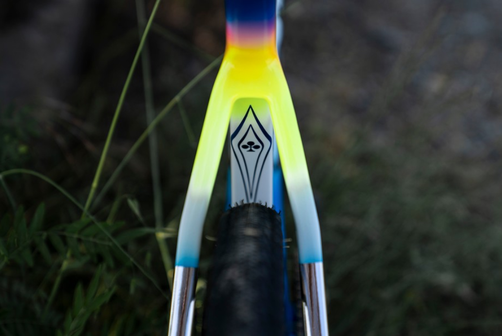 Mapei涂装再现 Colnago定制版G3-X亮相砾石赛场