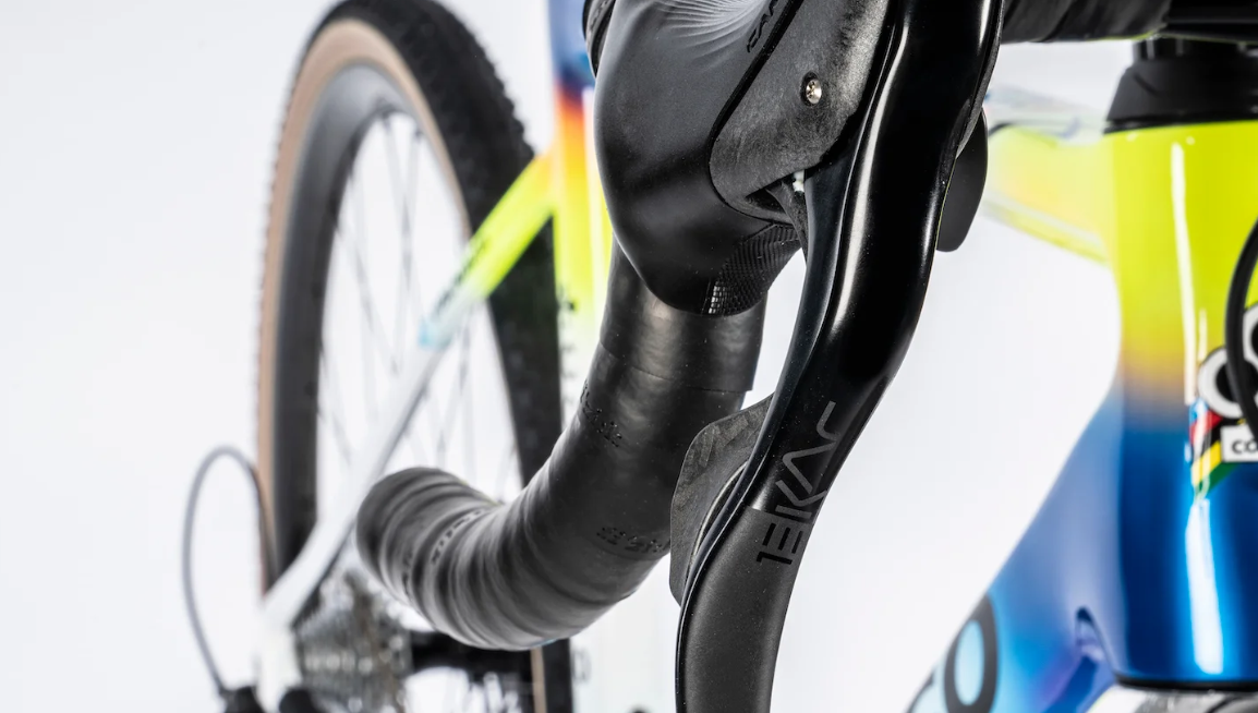 Mapei涂装再现 Colnago定制版G3-X亮相砾石赛场