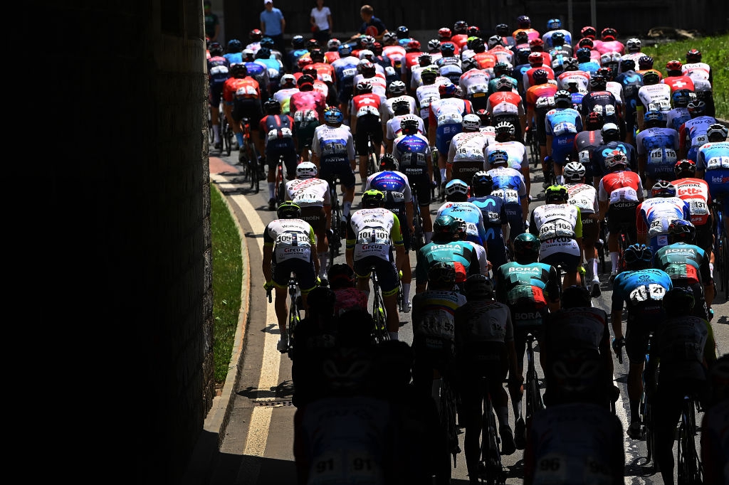 环瑞士S5 上坡冲刺夺冠 弗拉索夫接手黄衫