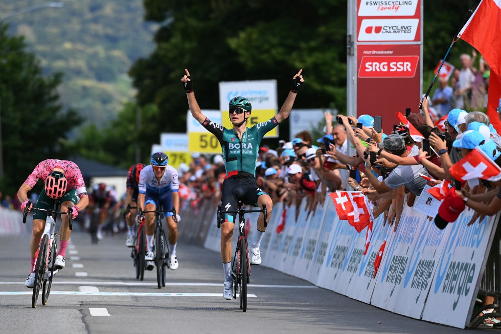 环瑞士S5 上坡冲刺夺冠 弗拉索夫接手黄衫