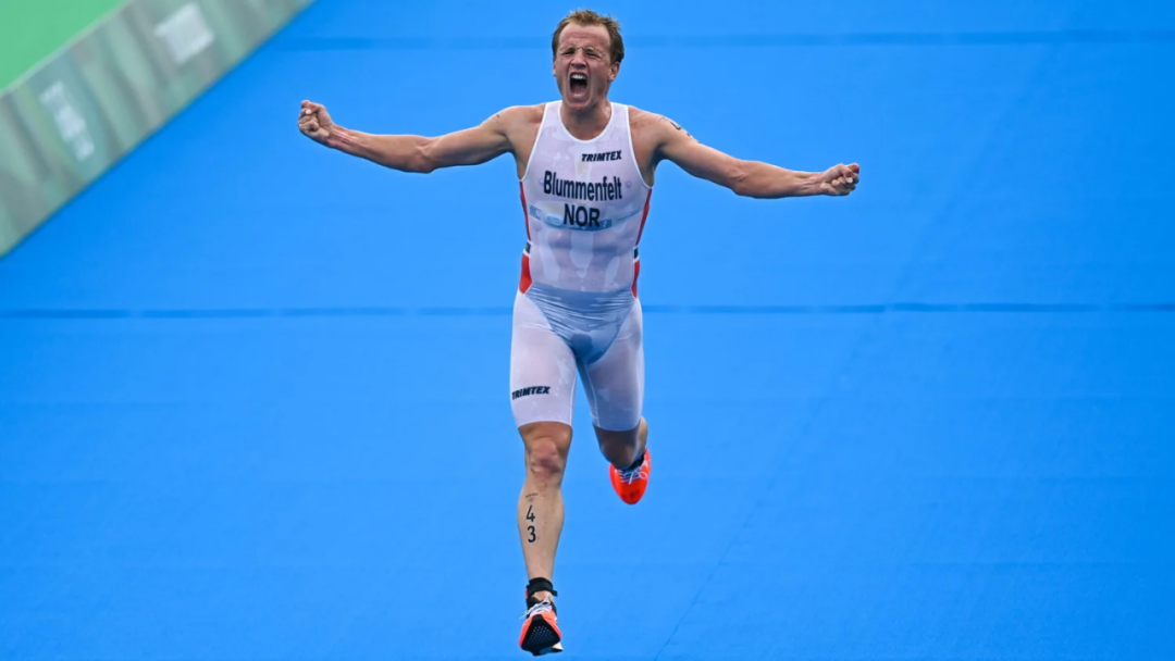 挪威小胖:梦想做足球运动员 却偏偏撸起了铁