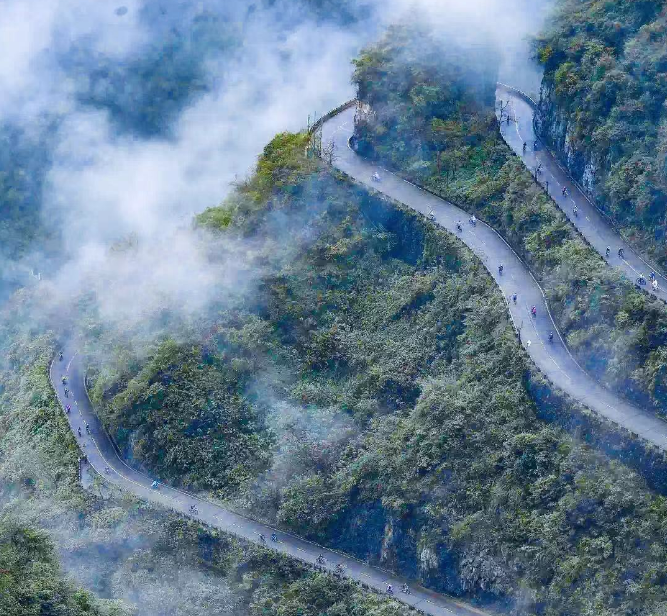 熊亚：迎风向阳 用骑行去际遇每段路的风景