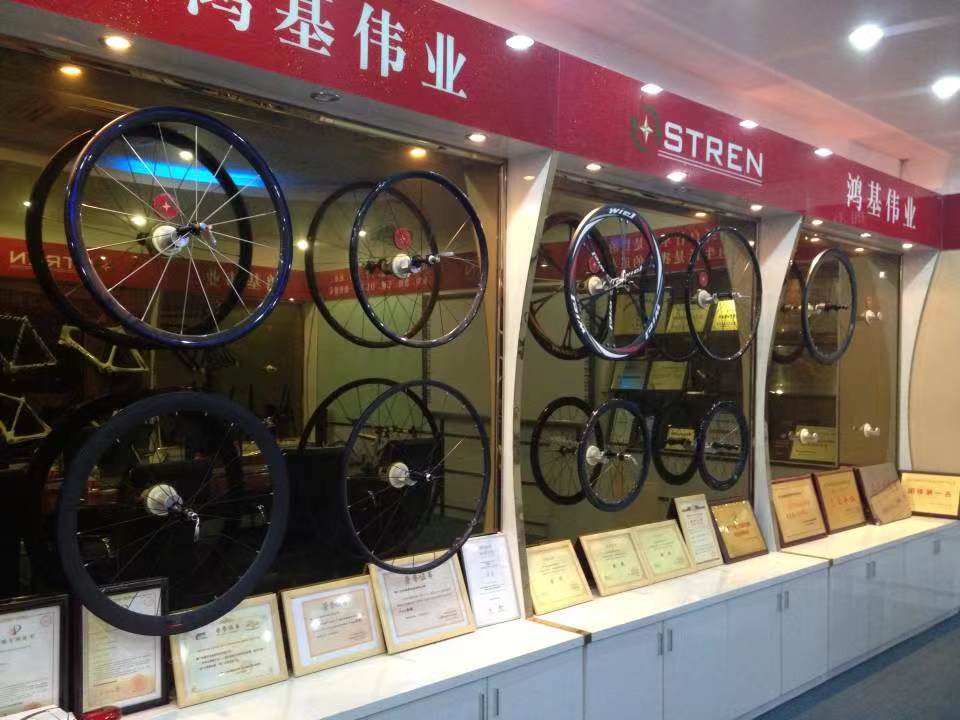 国货之光   中国品牌亮相2022欧洲自行车展