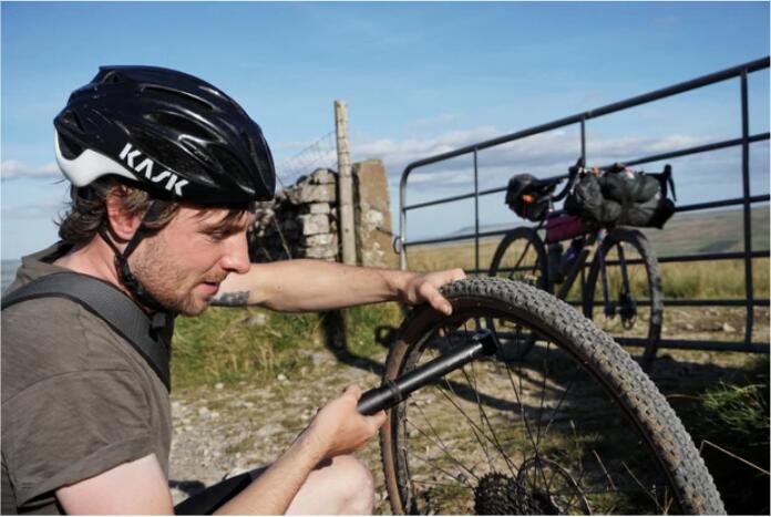 巧用碟片螺丝 户外应急维修小技巧了解一下