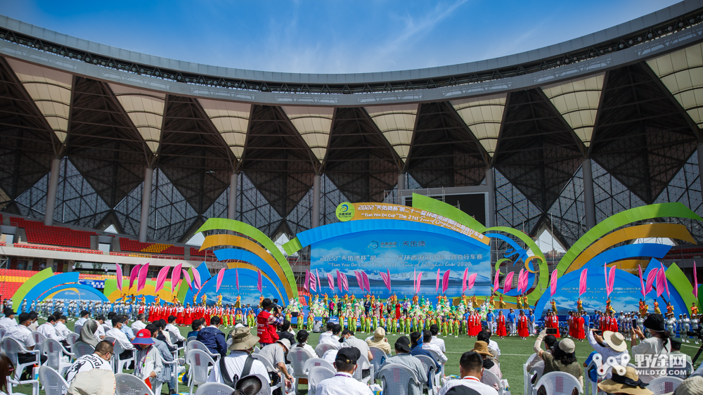 第二十一屆環(huán)青海湖國(guó)際公路自行車賽在西寧啟幕