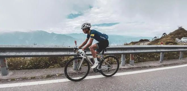 鐵三車與公路車，差別大在哪里？