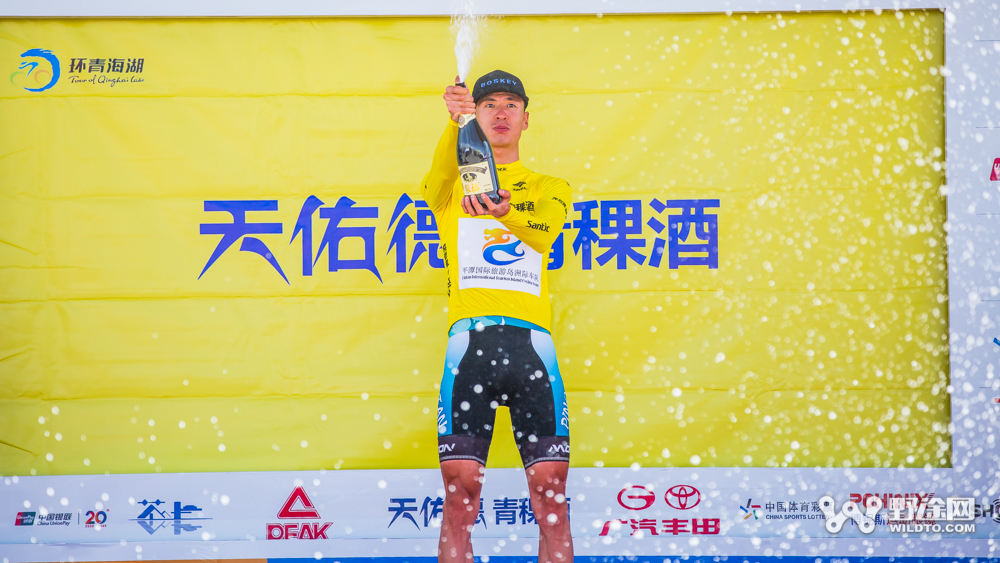 環(huán)湖賽S4 職業(yè)首勝！小將申煜濤沖贏張志善奪賽段