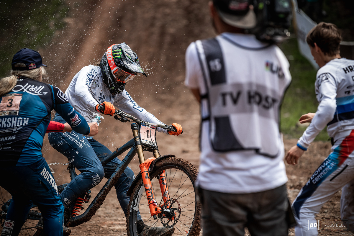 DH世界杯美国站：泥地激战 0.4秒的绝杀