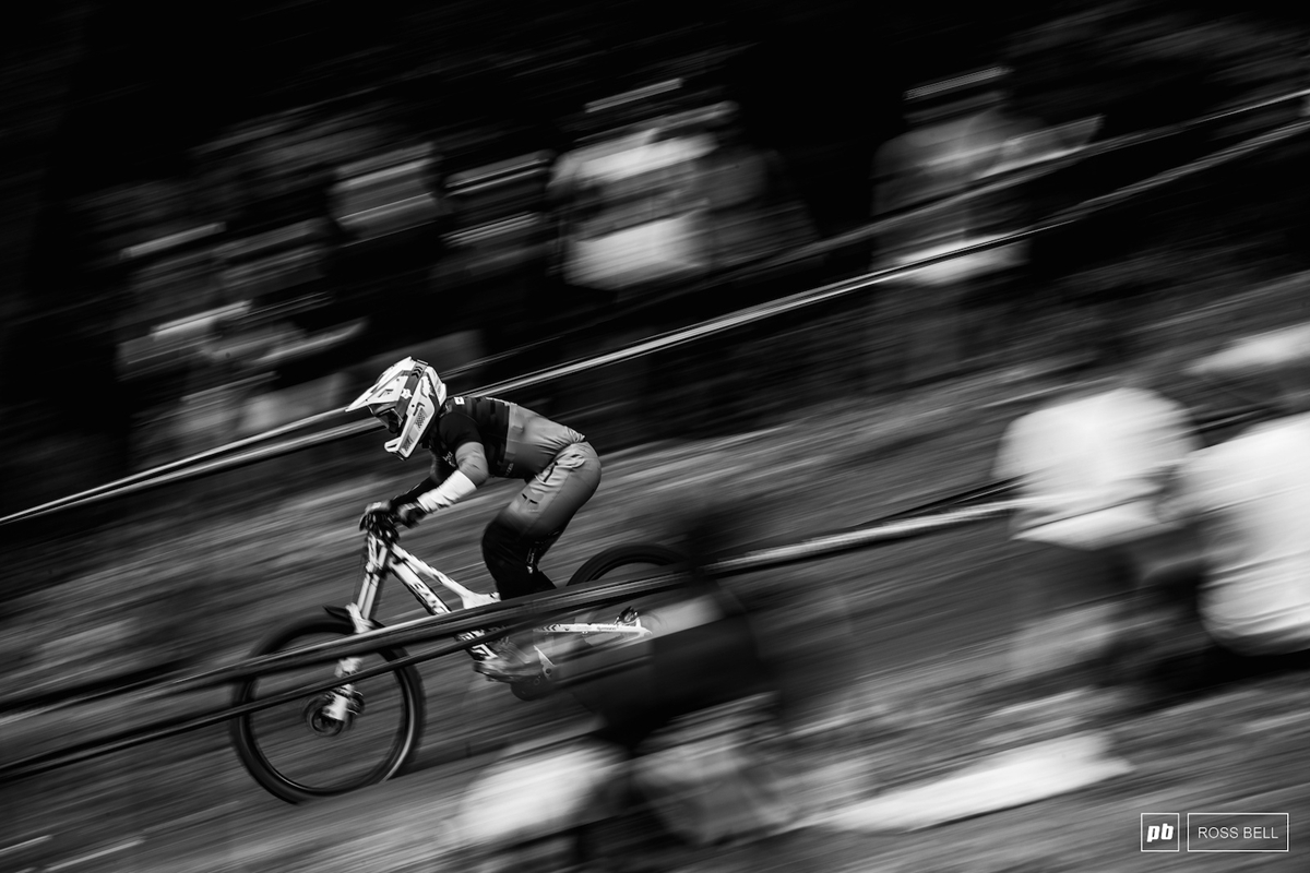 DH世界杯美国站：泥地激战 0.4秒的绝杀