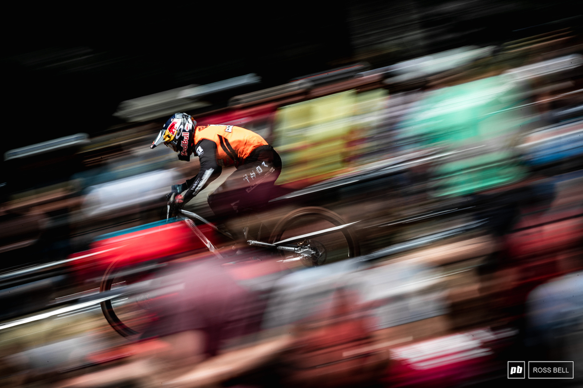 DH世界杯美国站：泥地激战 0.4秒的绝杀