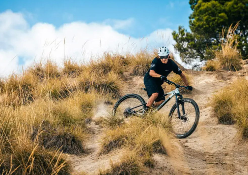 售价减半 Mondraker推出铝版Raze林道车