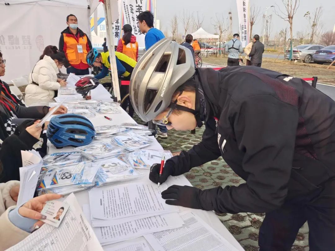 环青海湖自行车联赛（华中站）圆满落幕