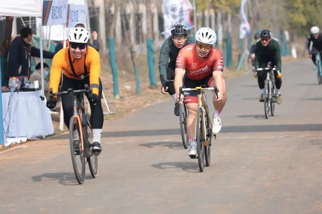 环青海湖自行车联赛（华中站）圆满落幕