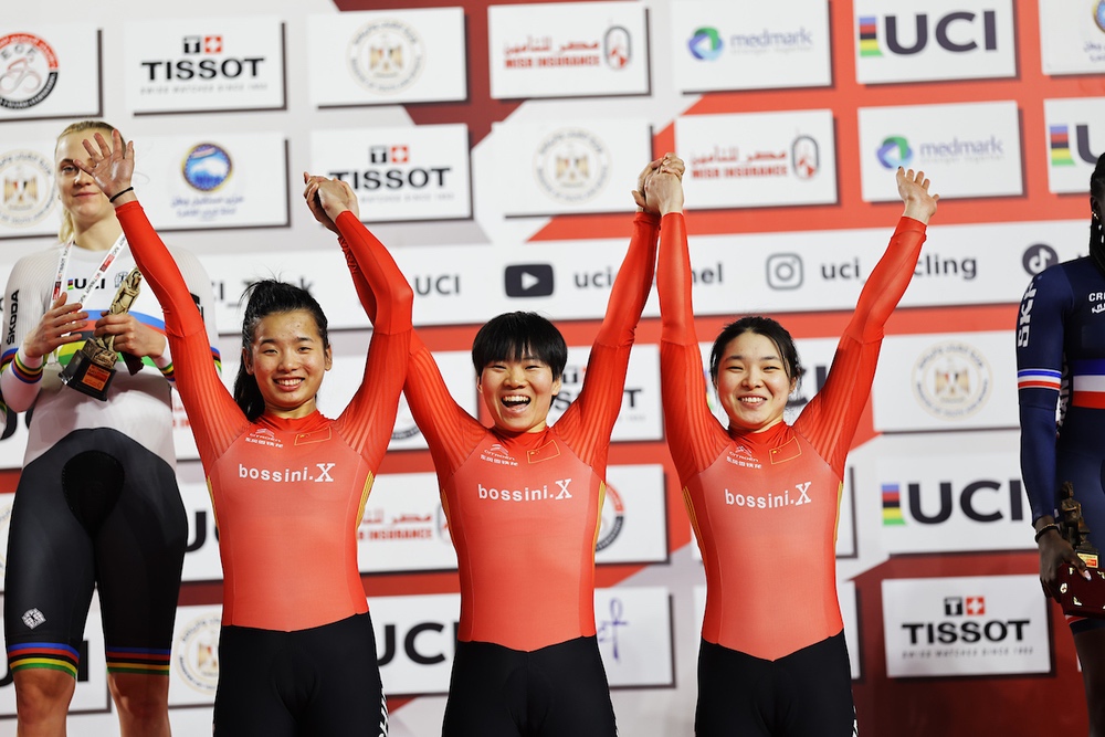 喜报！中国队夺场地车国家杯女子团体竞速金牌！