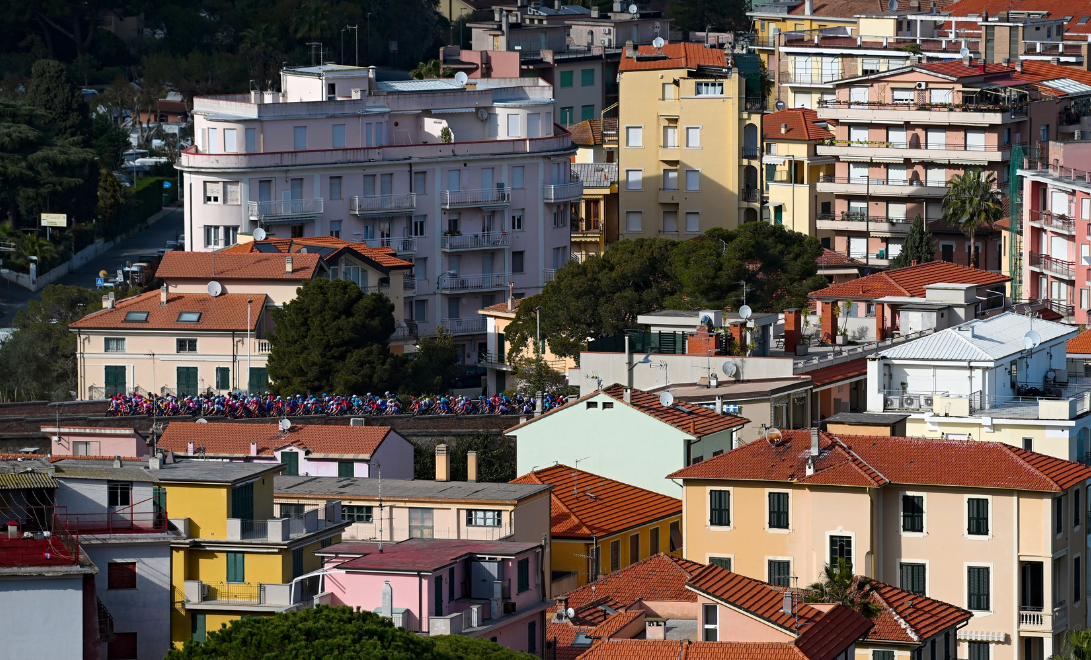 2023米兰-圣雷莫：隔空62载 范德普尔续写外公传奇