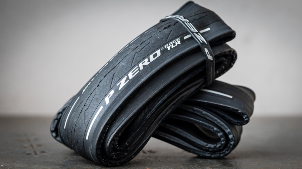 极致性能神器  倍耐力全新P Zero Race TLR轮胎
