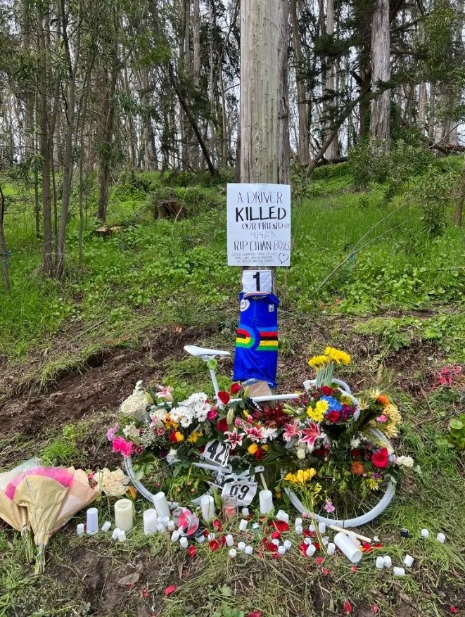 全美10届单车赛冠军骑行时被汽车越线暴撞身亡