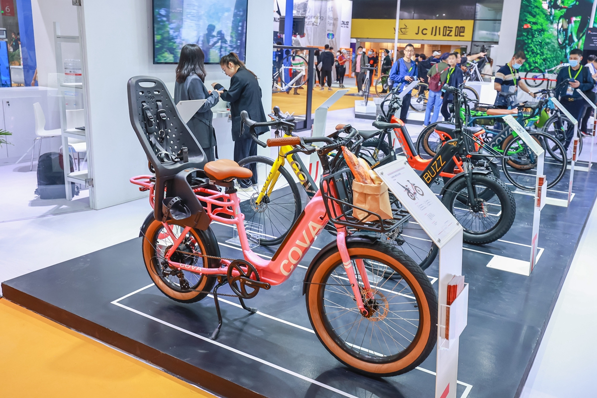 2023中國(guó)自行車展驚現(xiàn)1050g次世代金屬車架