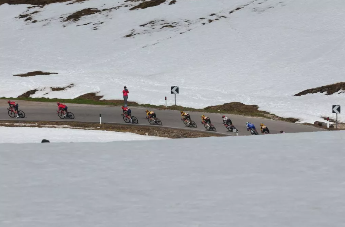 环意S19：阿尔梅达陡坡掉队  布伊特拉戈单飞夺冠