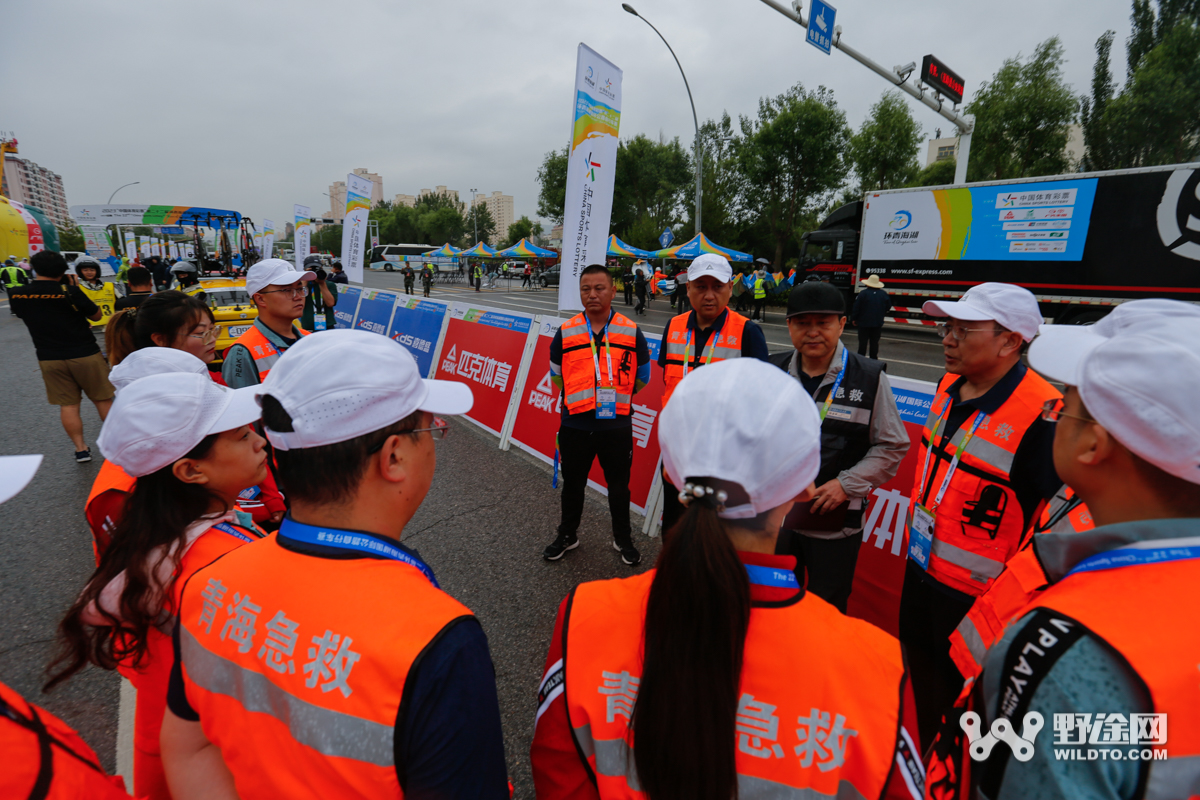 環(huán)湖賽S4：風雨伴迷霧 荷蘭小將單飛12公里奪冠