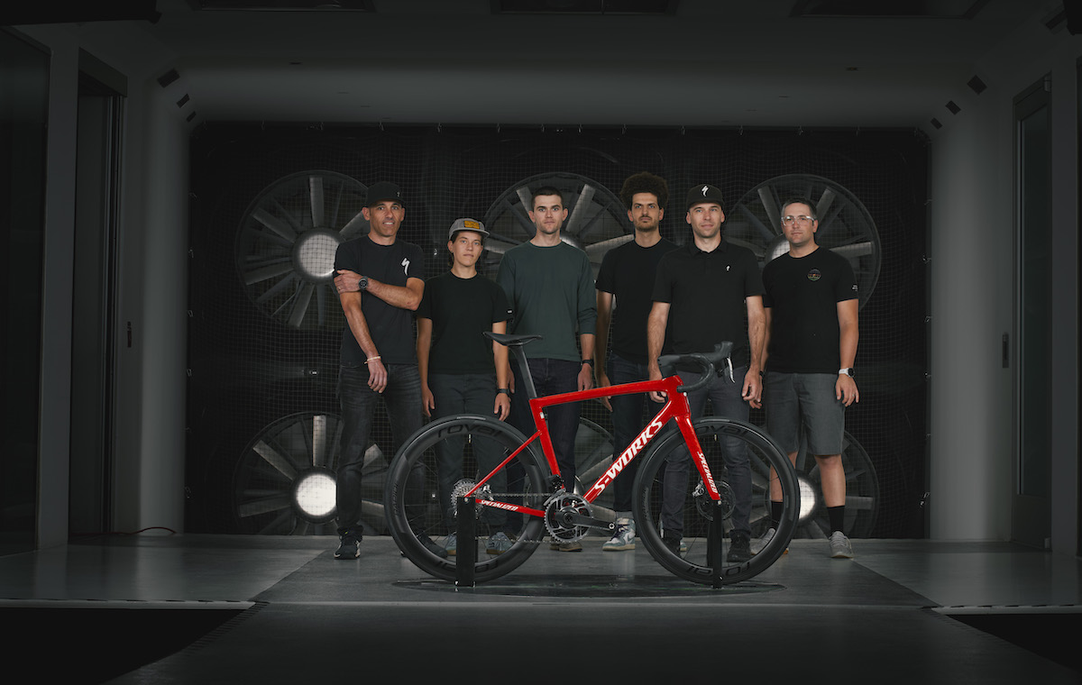 一即是全 闪电发布全新TARMAC SL8公路车