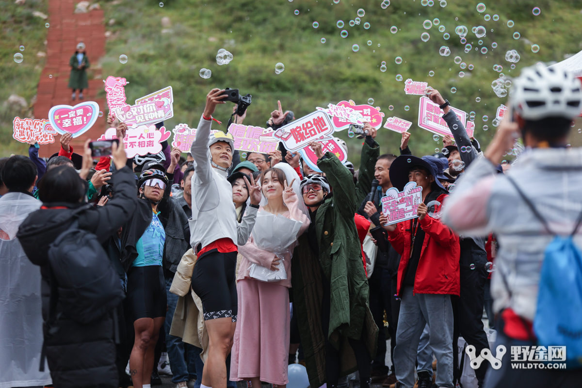 Epic阿坝县站S1：风雨难挡激情  赛后纵享越野瘾