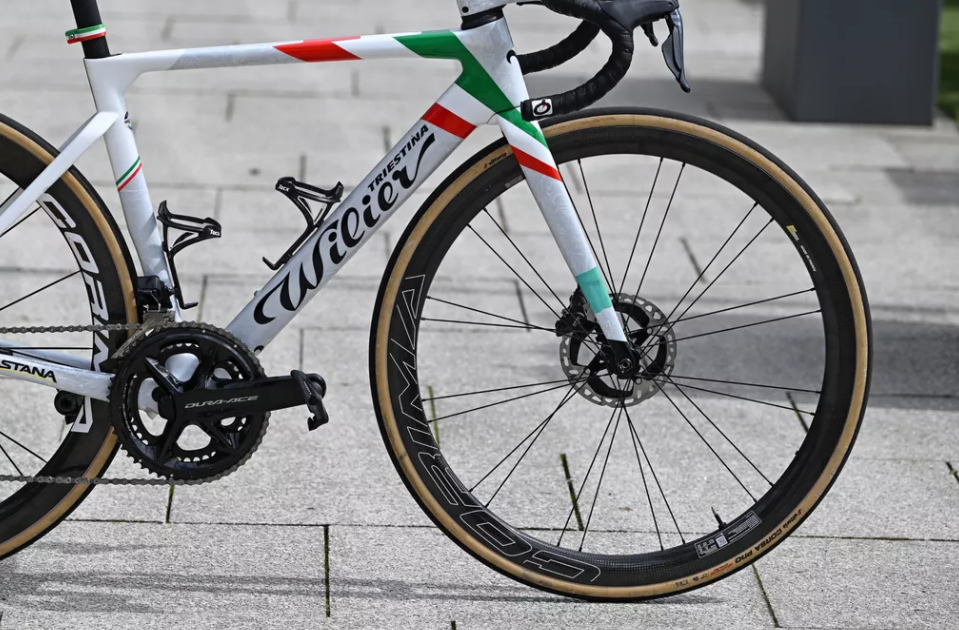 意大利三色旗涂装 维拉斯科的定制版Wilier