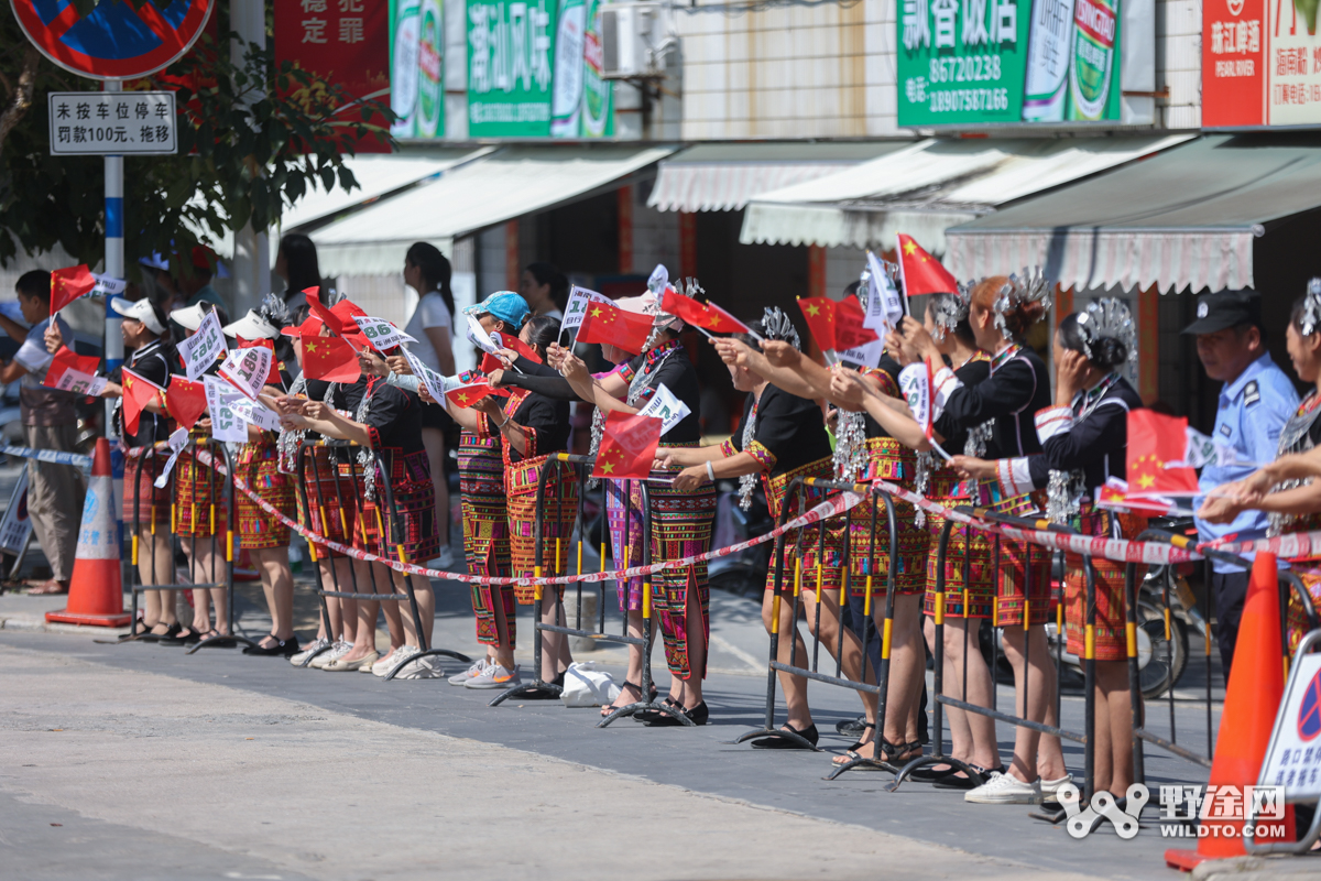 环岛赛S4:尼古拉斯夺皇后赛段 领骑衫争夺白热化