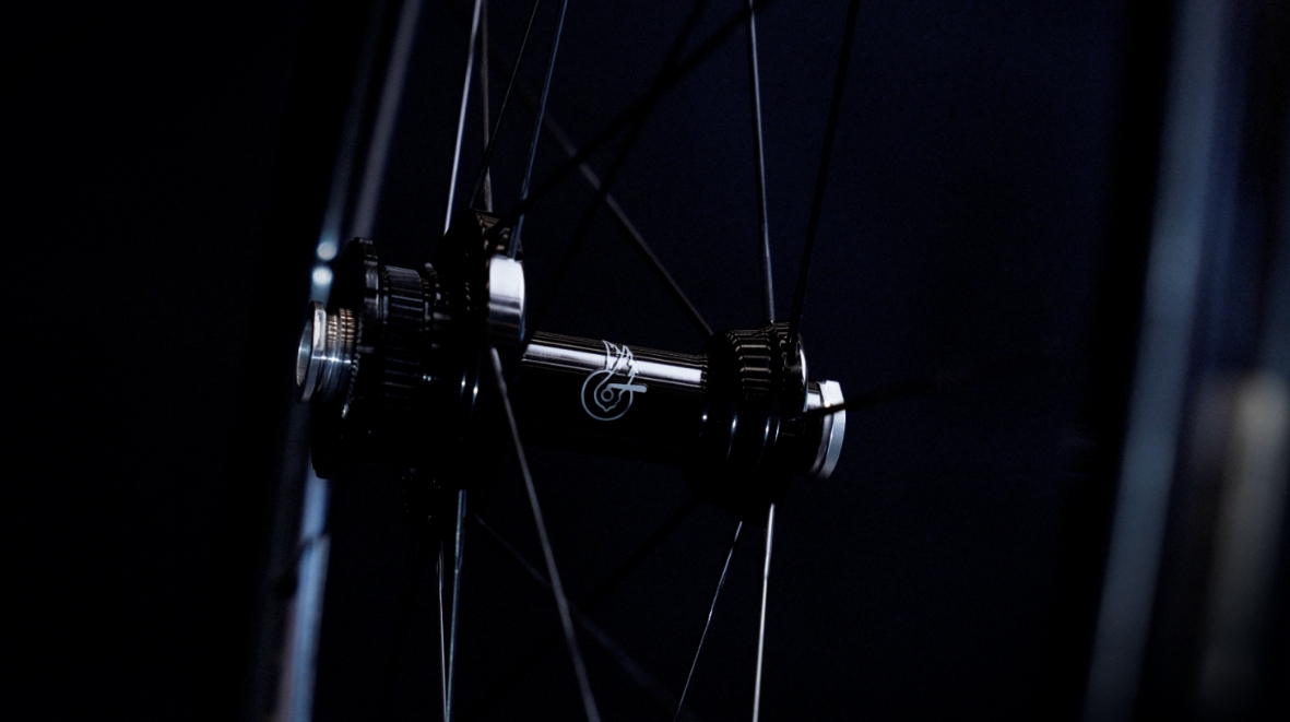 延伸轻量及性能  Campagnolo全新Hyperon轮组