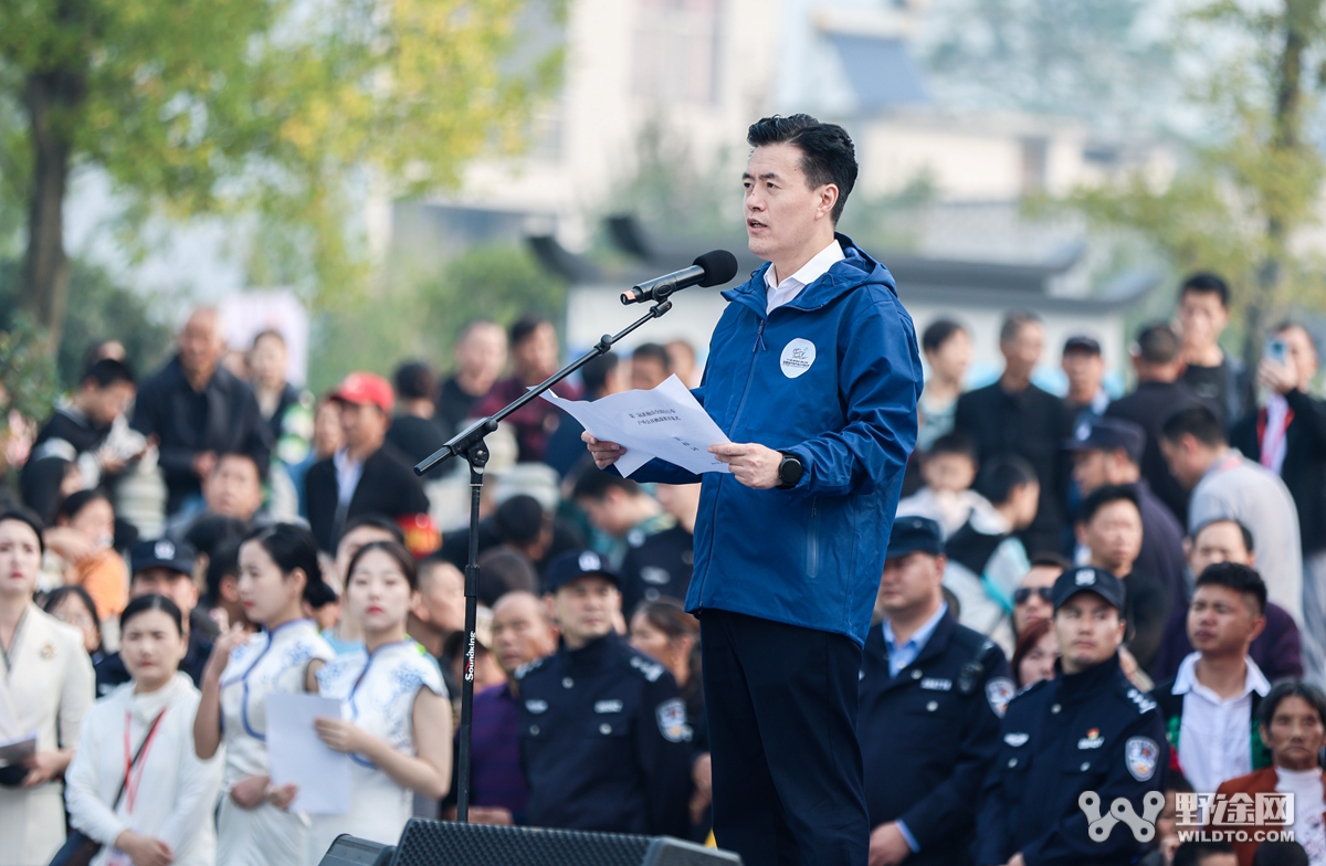 燃动全城！  ATTACK车队笑傲湖北黄袍山