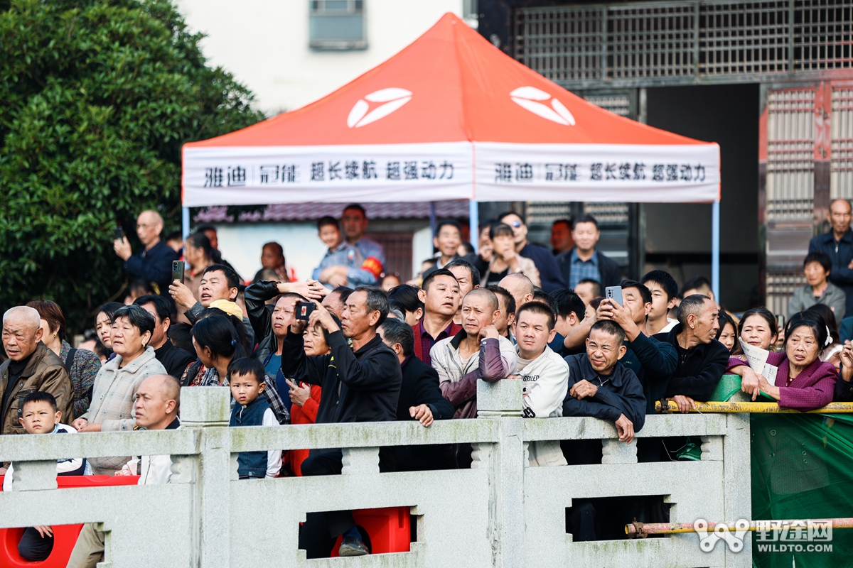 燃动全城！  ATTACK车队笑傲湖北黄袍山