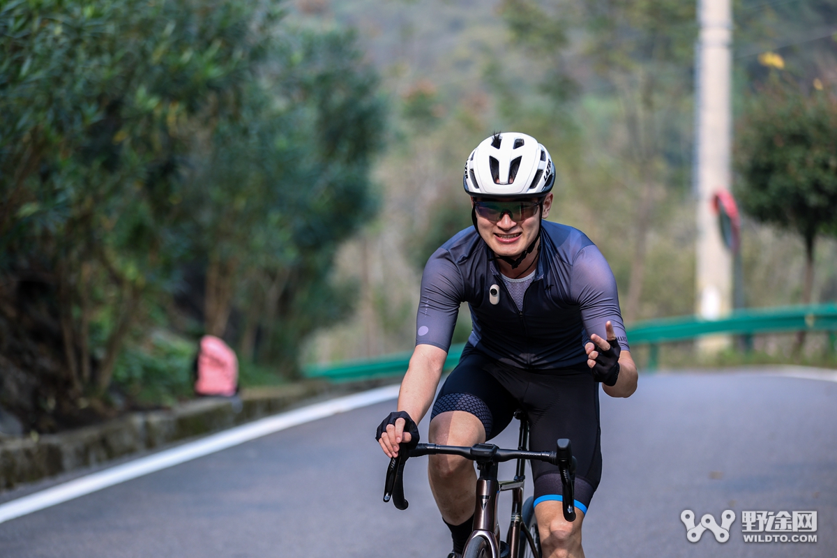 燃动全城！  ATTACK车队笑傲湖北黄袍山