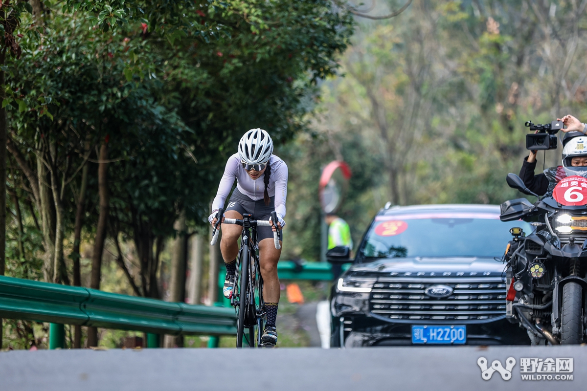 燃动全城！  ATTACK车队笑傲湖北黄袍山